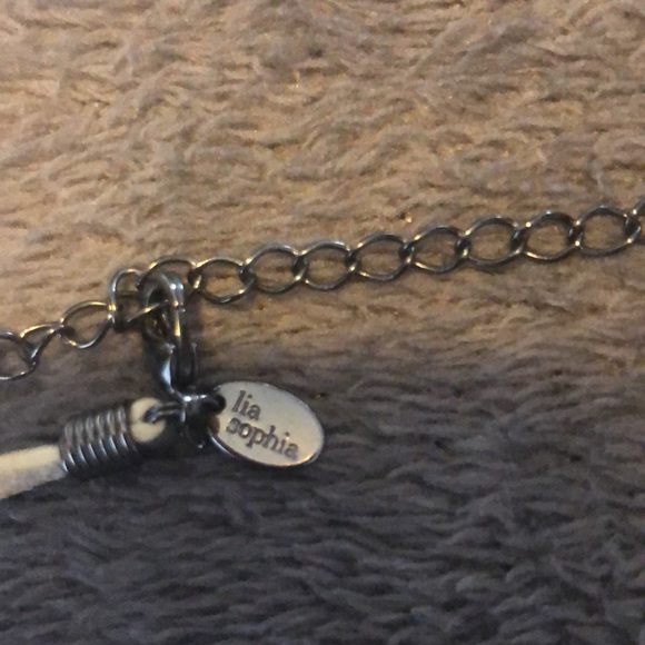 Lia Sophia necklace - Picture 3 of 3